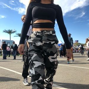 Meet your Posher, Mia